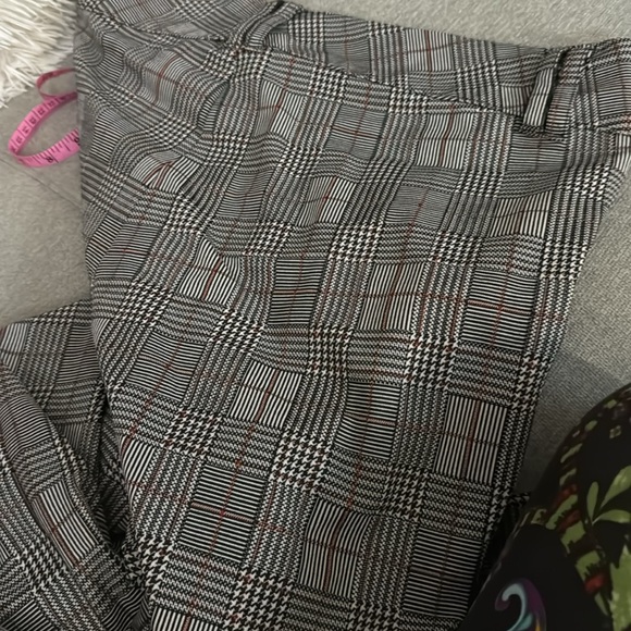 Torrid Studio by Torrid 16R - Picture 3 of 4